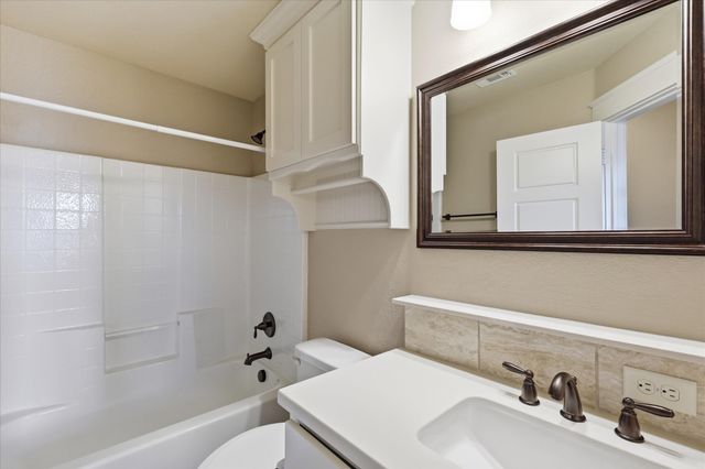 2010 Maxwell Court, Aubrey, TX 76227