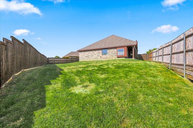 2010 Maxwell Court, Aubrey, TX 76227