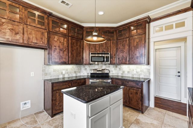 2010 Maxwell Court, Aubrey, TX 76227