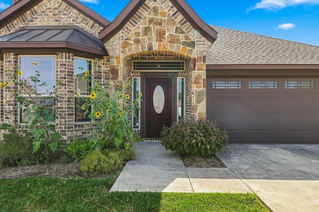 2010 Maxwell Court, Aubrey, TX 76227