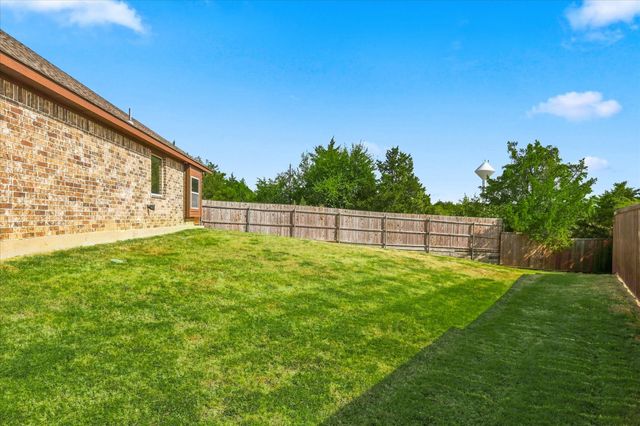 2010 Maxwell Court, Aubrey, TX 76227