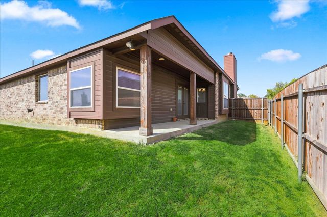 2010 Maxwell Court, Aubrey, TX 76227