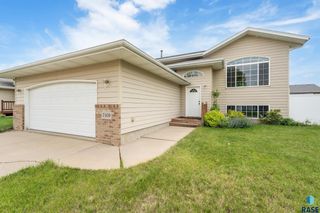 7409 W 51st St, Sioux Falls, SD 57106