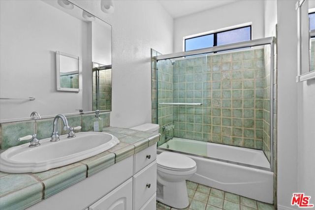 11827 Goshen Avenue 201, Los Angeles, CA 90049