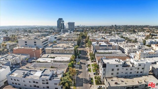 11827 Goshen Avenue 201, Los Angeles, CA 90049