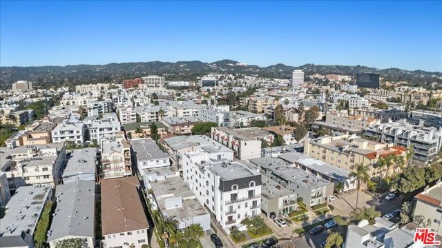 11827 Goshen Avenue 201, Los Angeles, CA 90049