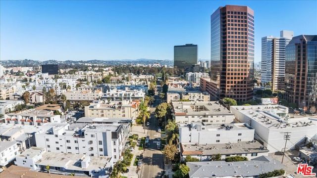 11827 Goshen Avenue 201, Los Angeles, CA 90049