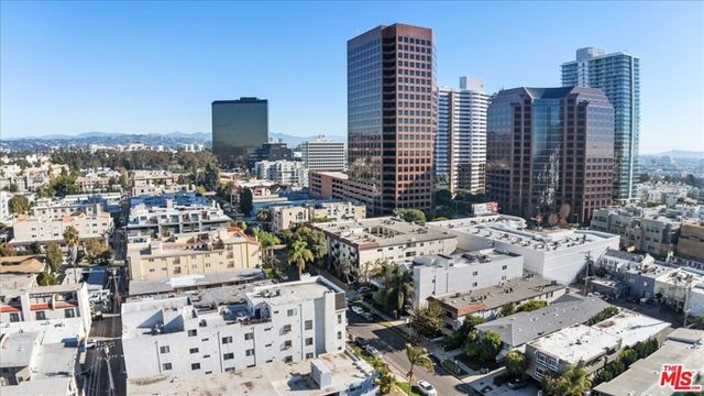 11827 Goshen Avenue 201, Los Angeles, CA 90049