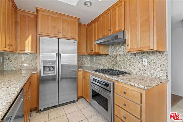 11827 Goshen Avenue 201, Los Angeles, CA 90049