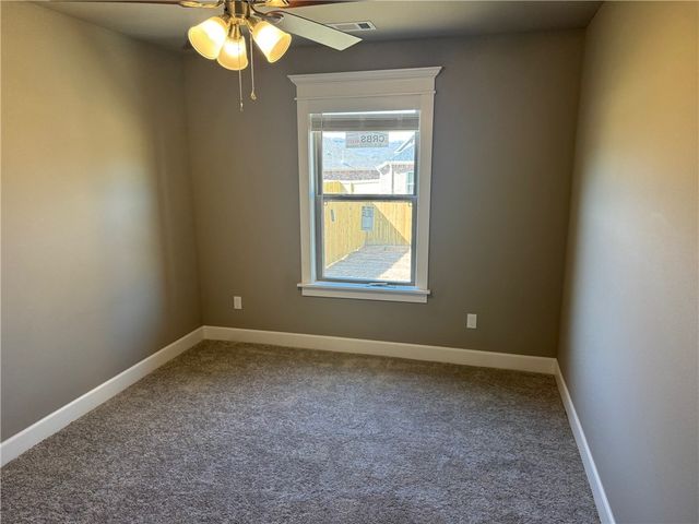 652 Summer Lane, Prairie Grove, AR 72753