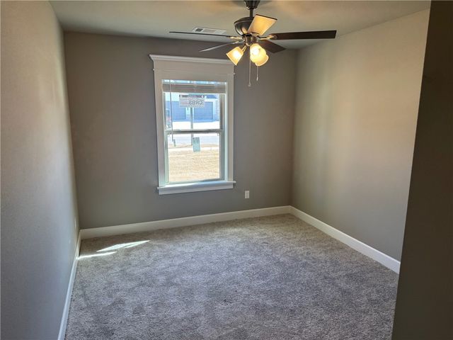 652 Summer Lane, Prairie Grove, AR 72753