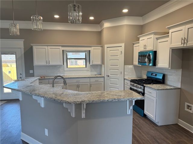 652 Summer Lane, Prairie Grove, AR 72753