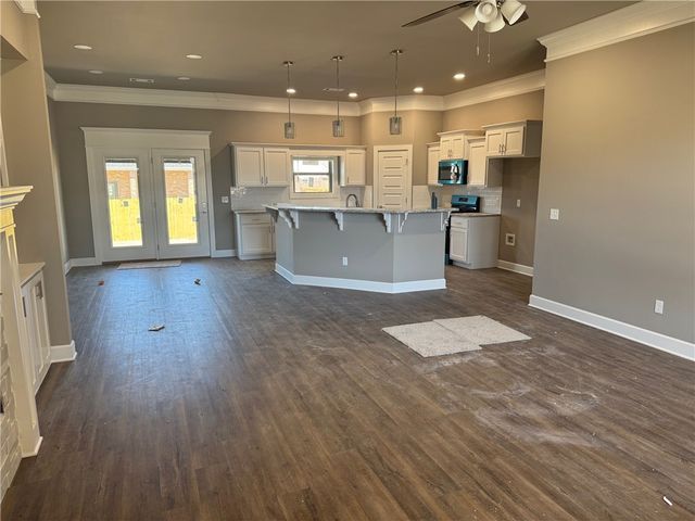 652 Summer Lane, Prairie Grove, AR 72753