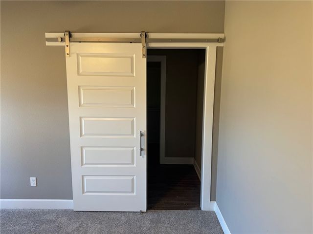 652 Summer Lane, Prairie Grove, AR 72753