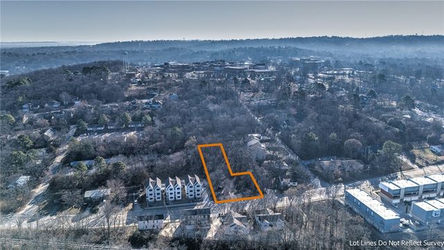 1466 & 1482 N Gregg Avenue, Fayetteville, AR 72703