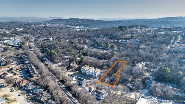 1466 & 1482 N Gregg Avenue, Fayetteville, AR 72703