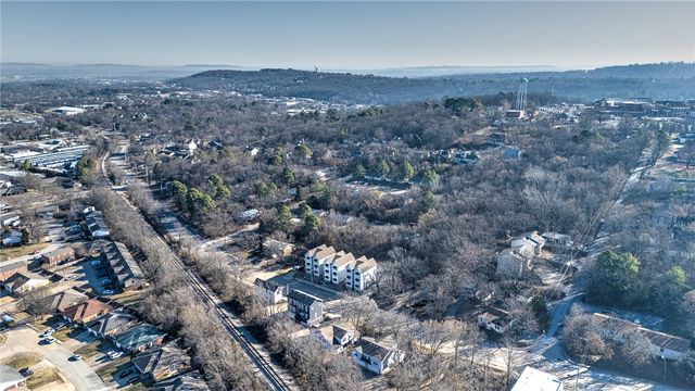 1466 & 1482 N Gregg Avenue, Fayetteville, AR 72703