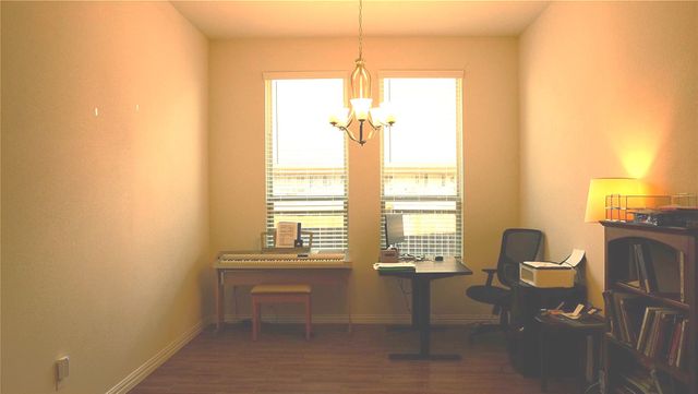 1907 Edgecreek Path, Lewisville, TX 75010