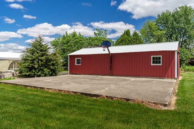 12425 Olson Road, Caledonia, IL 61011