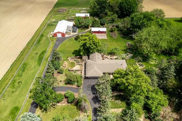 12425 Olson Road, Caledonia, IL 61011