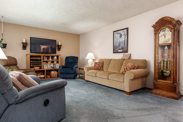 12425 Olson Road, Caledonia, IL 61011