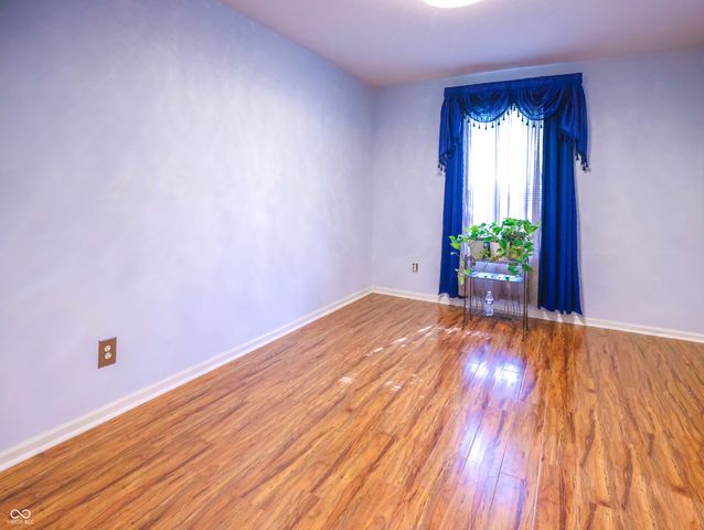2224 Gradison Drive, Indianapolis, IN 46214
