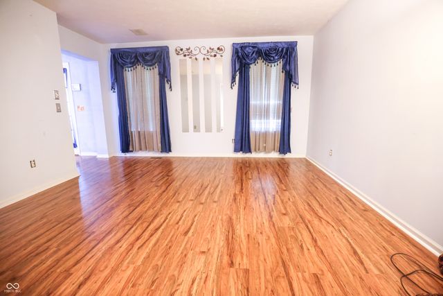 2224 Gradison Drive, Indianapolis, IN 46214