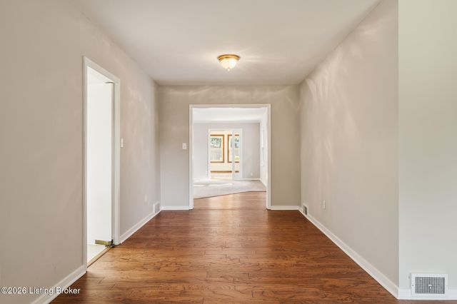 315 Foeburn Ln, Louisville, KY 40207