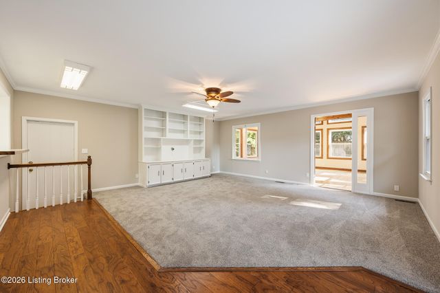 315 Foeburn Ln, Louisville, KY 40207
