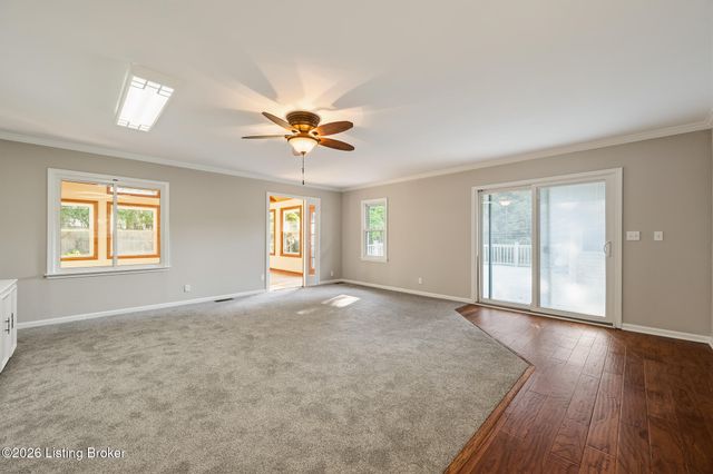 315 Foeburn Ln, Louisville, KY 40207