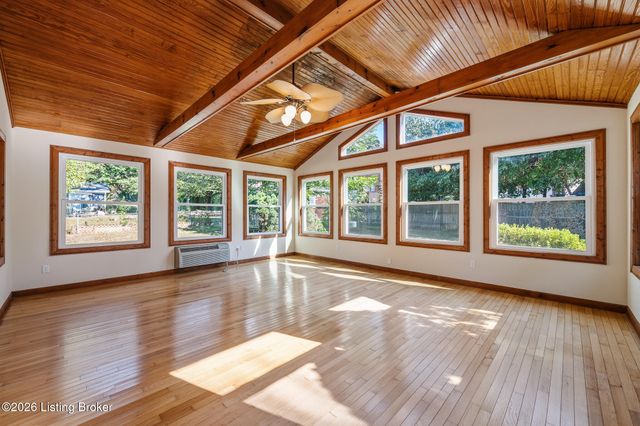 315 Foeburn Ln, Louisville, KY 40207