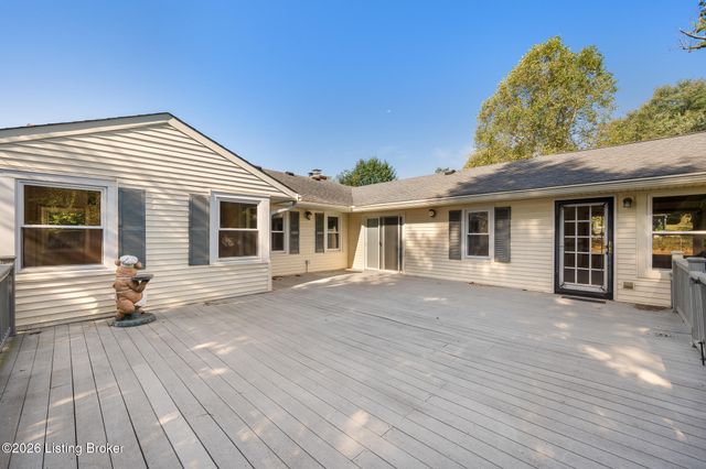 315 Foeburn Ln, Louisville, KY 40207