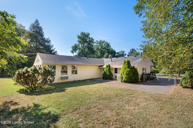 315 Foeburn Ln, Louisville, KY 40207