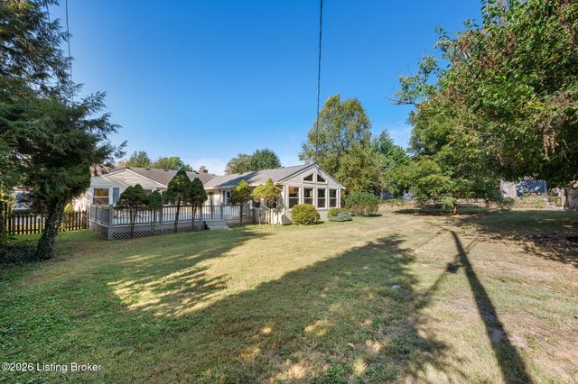 315 Foeburn Ln, Louisville, KY 40207