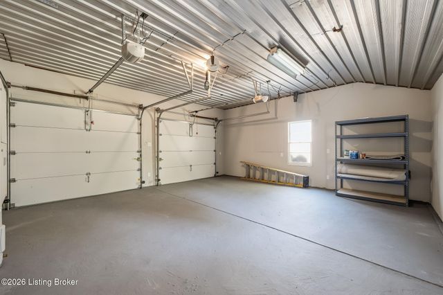 315 Foeburn Ln, Louisville, KY 40207