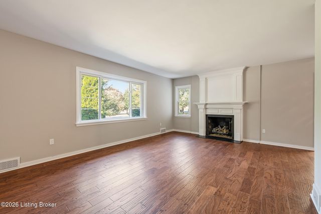 315 Foeburn Ln, Louisville, KY 40207