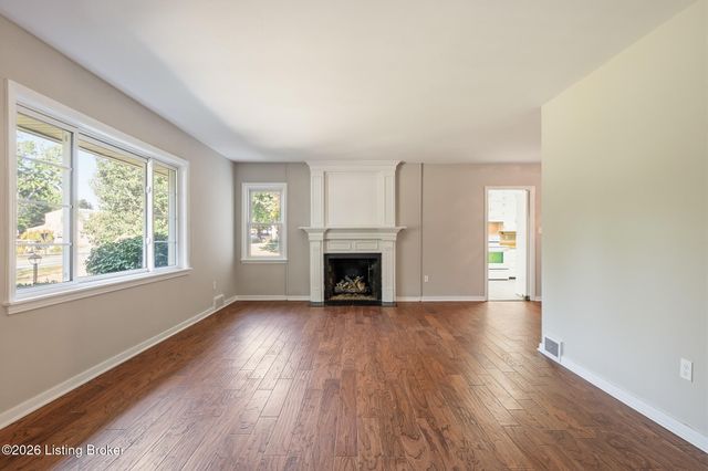 315 Foeburn Ln, Louisville, KY 40207