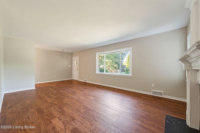 315 Foeburn Ln, Louisville, KY 40207
