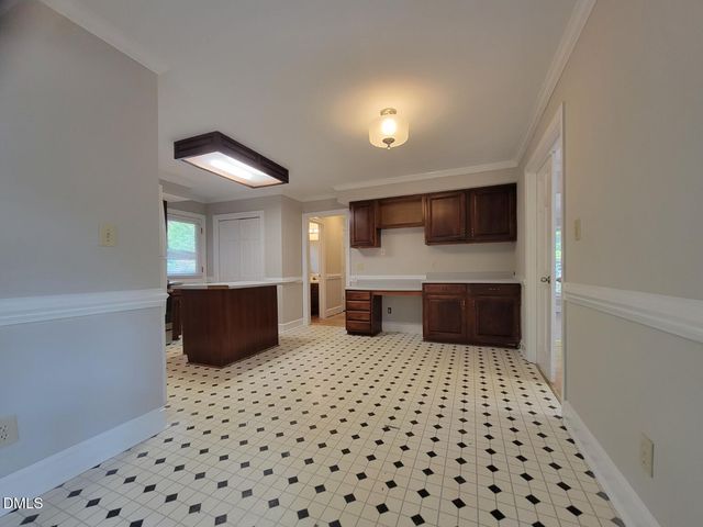 105 Leeward Court, Cary, NC 27511