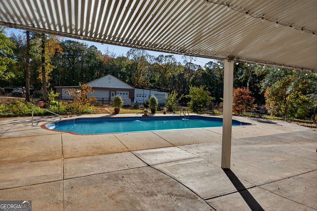 1144 Oak Grove Road, Pine Mountain, GA 31822