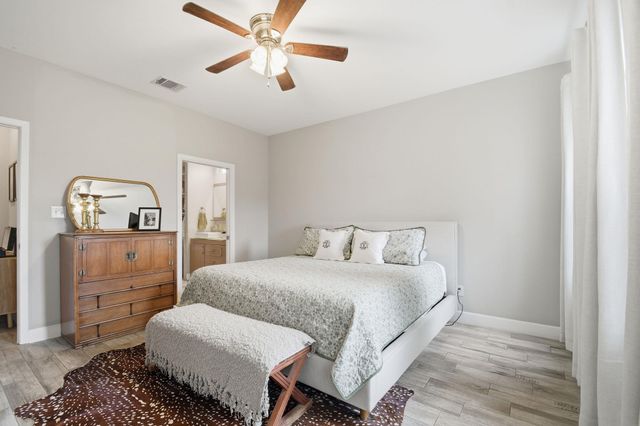 104 Kahalulu DR, Bastrop, TX 78602