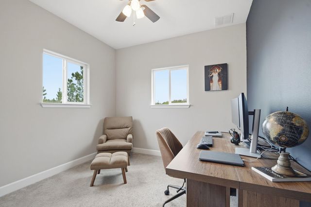 104 Kahalulu DR, Bastrop, TX 78602