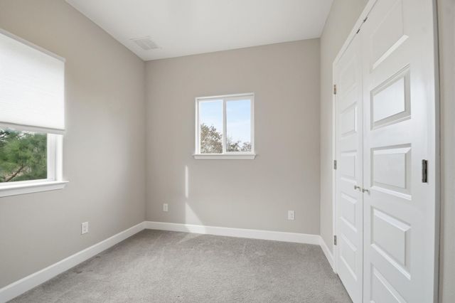 104 Kahalulu DR, Bastrop, TX 78602