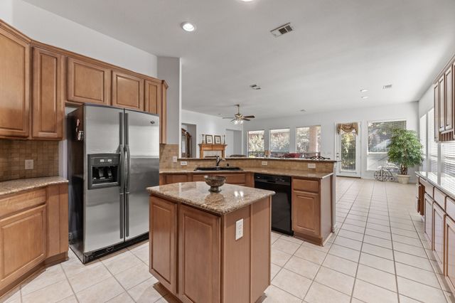 362 Southern Hills Drive, Fairview, TX 75069