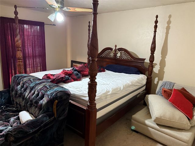 806 Pinehill Lane, Grand Prairie, TX 75052