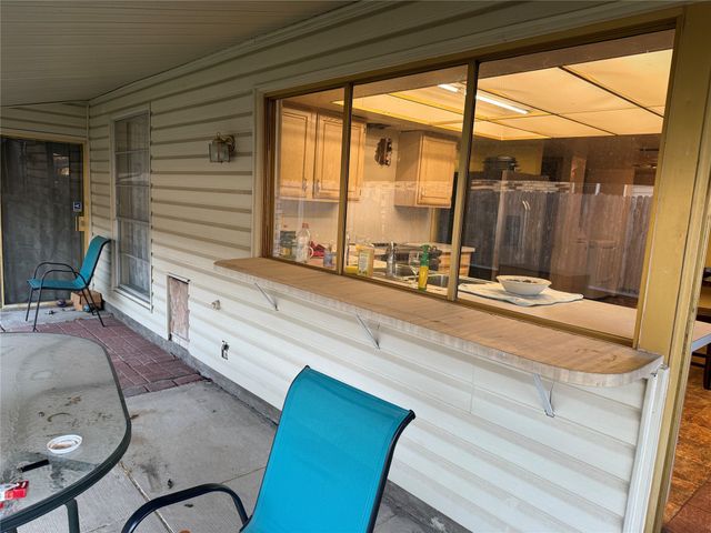 806 Pinehill Lane, Grand Prairie, TX 75052