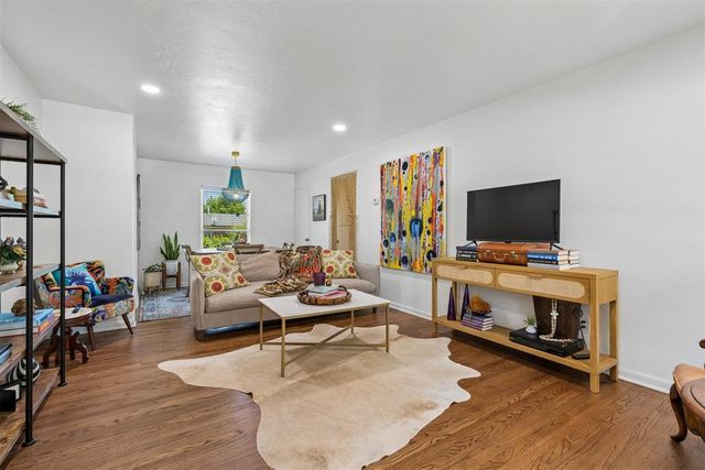 3033 NW 70 Street, Oklahoma City, OK 73116