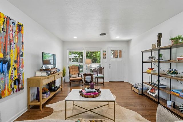 3033 NW 70 Street, Oklahoma City, OK 73116
