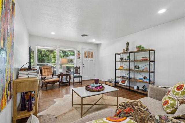 3033 NW 70 Street, Oklahoma City, OK 73116