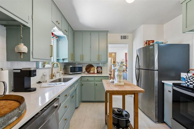 3033 NW 70 Street, Oklahoma City, OK 73116